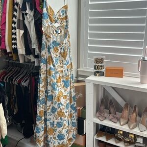 NWT - Showpo maxi dress size 8